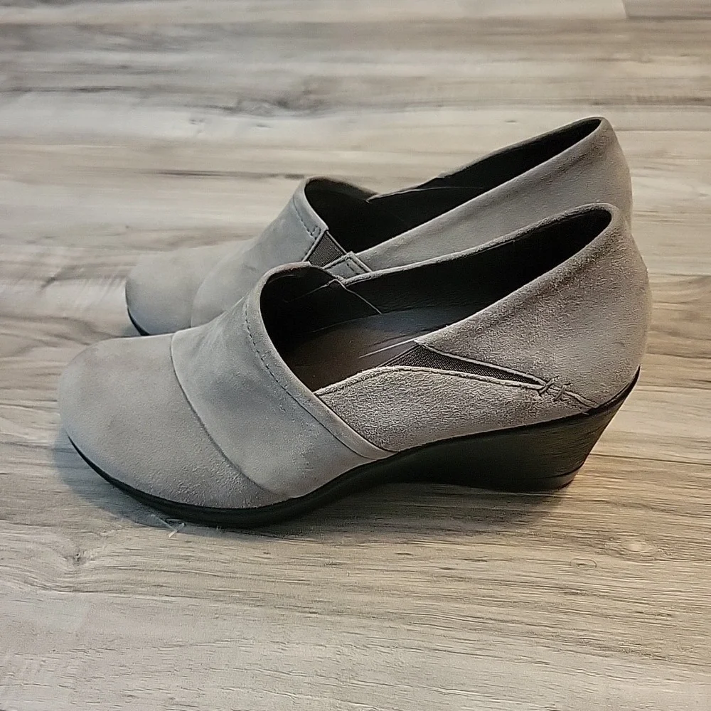 Dansko Wedge Heel Shoe Womens  Gray EU 41 Suede Leather‎ US 10.5 Style 0314
